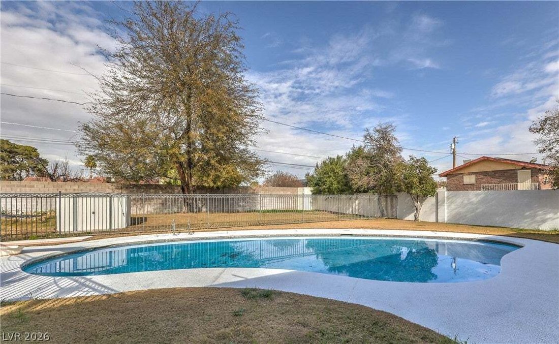 House in Las Vegas, Nevada, United States 4 - 18615308