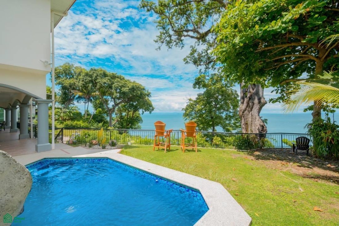 House in Playa Herradura, Puntarenas Province, Costa Rica 2 - 18609472