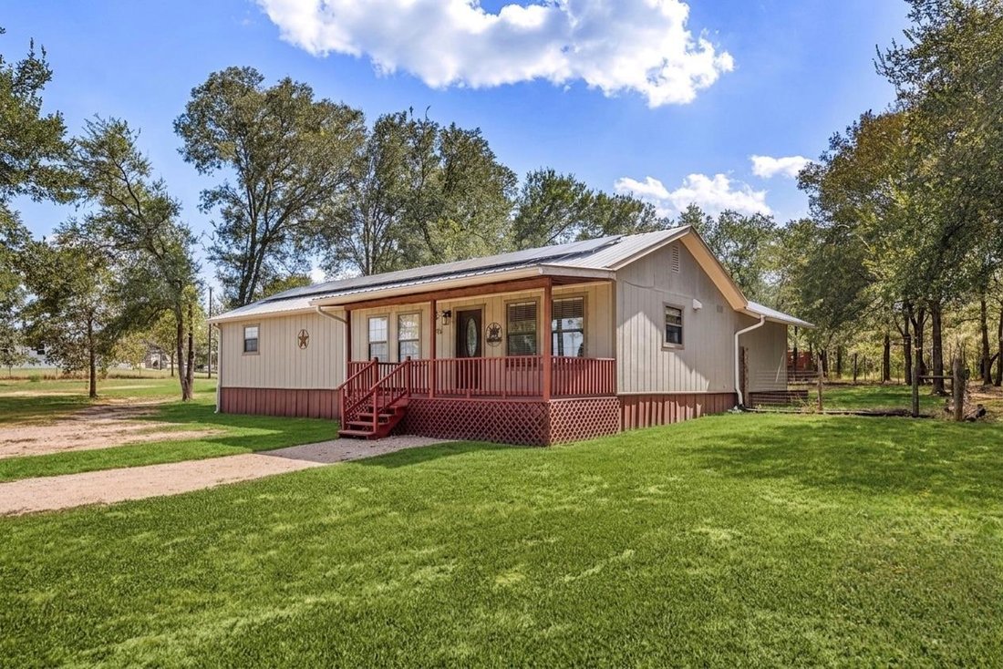 House in Lockhart, Texas, United States 1 - 18612227