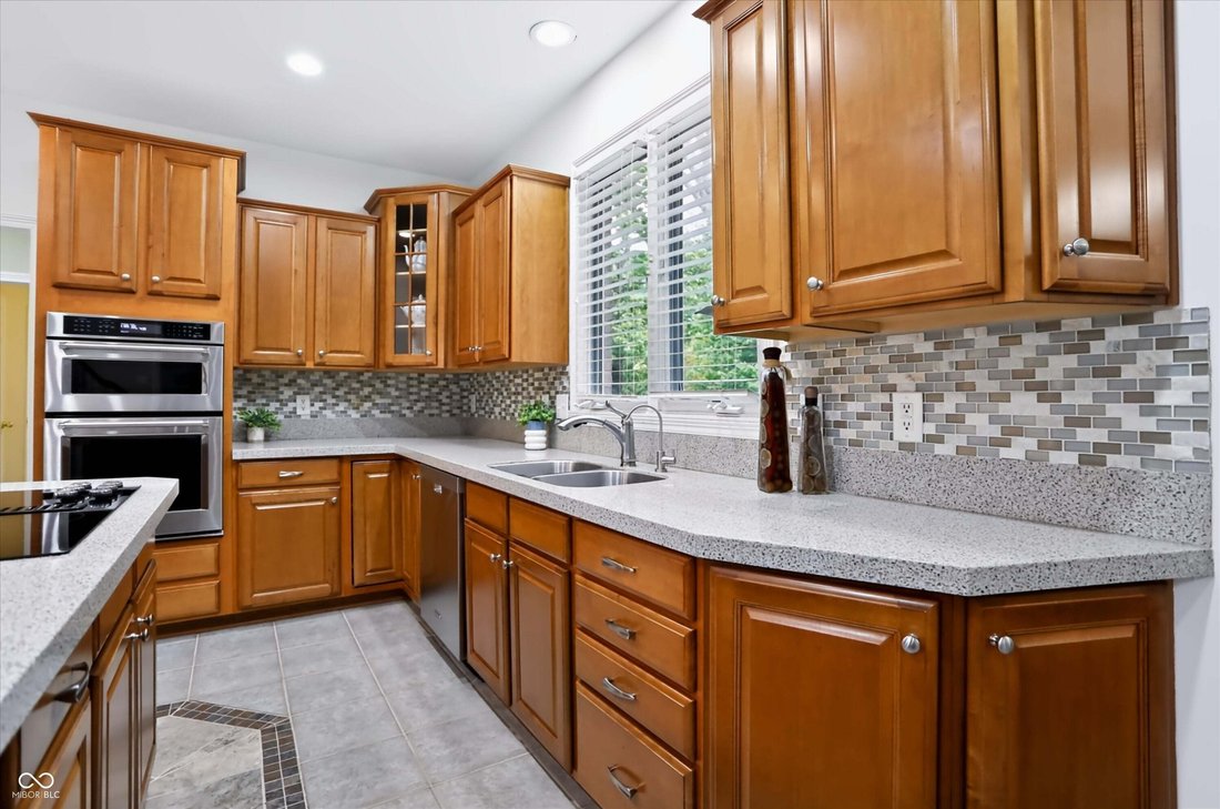 House in Lawrence, Indiana, United States 4 - 18611652
