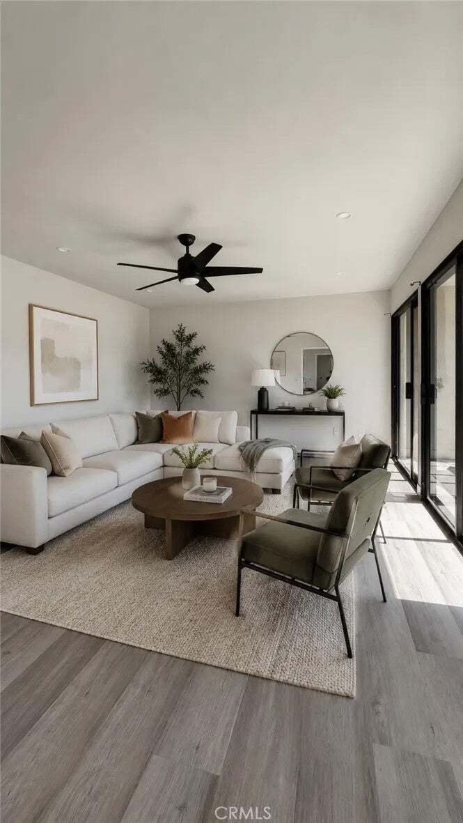 Los Angeles, California, United States 5 - 17633373
