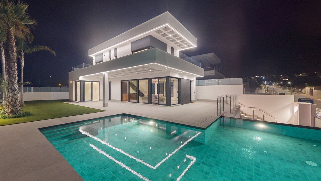 Villa in Finestrat, Valencian Community, Spain 1 - 18609309