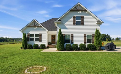 House in Cross Plains, Tennessee, United States 1