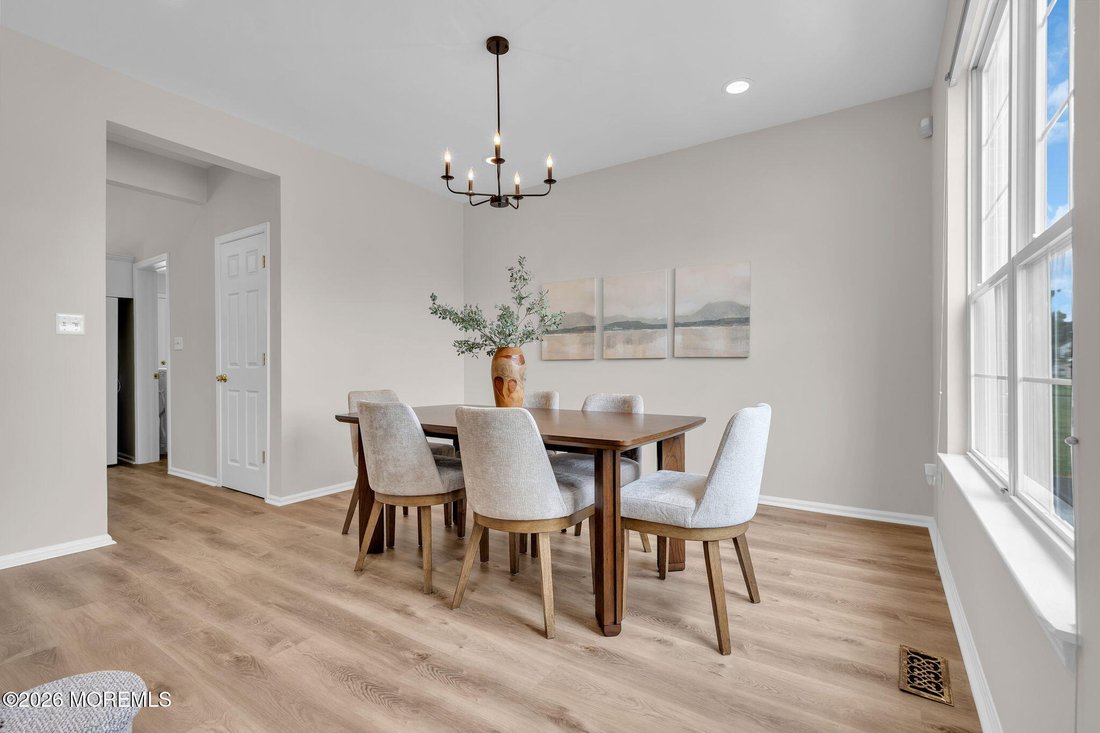 House in Freehold Township, New Jersey, United States 4 - 18615450