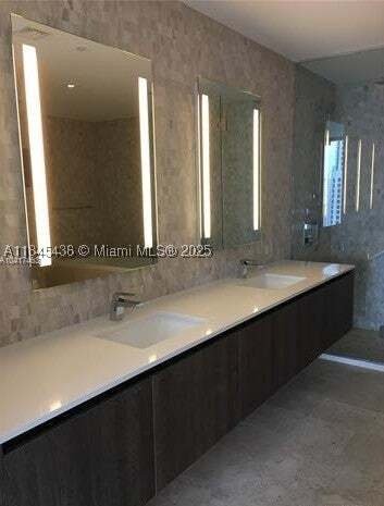 Appartement à Miami, Floride, États-Unis 3 - 16640278