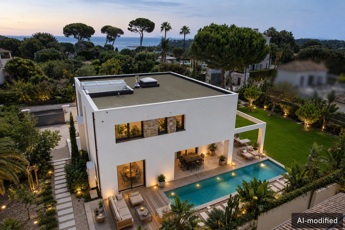 House in Antibes, Provence-Alpes-Côte d'Azur, France 1 - 18610843