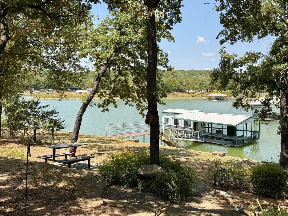 House in Chico, Texas, United States 1 - 18613088