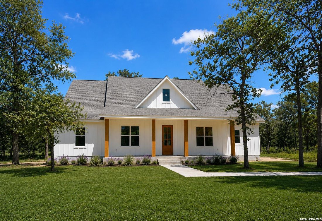 House in Dale, Texas, United States 1 - 18612258