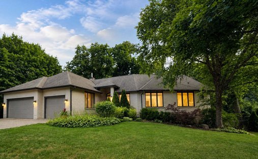 House in Lindenhurst, Illinois, United States 1