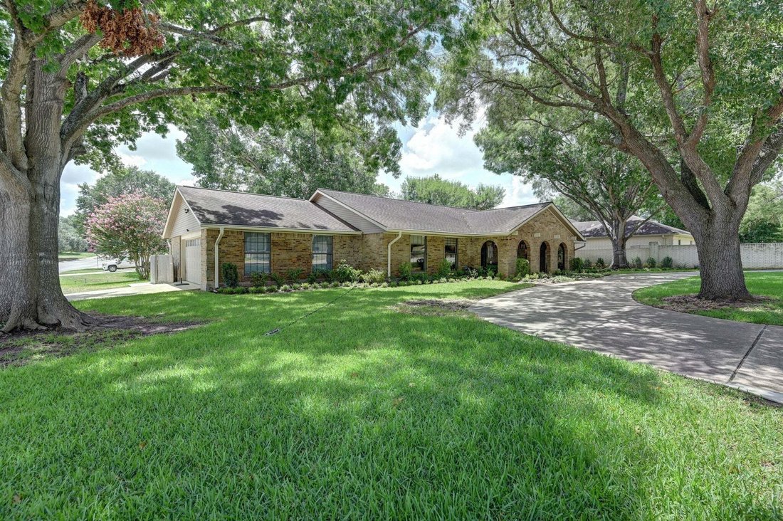 House in Brenham, Texas, United States 1 - 18614012