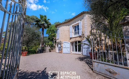 Villa à Le Rouret, Provence-Alpes-Côte d'Azur, France 1
