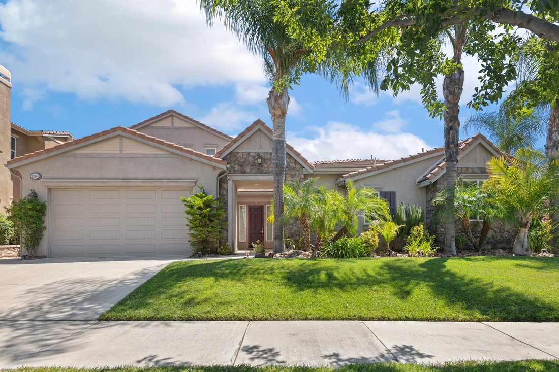 House in Corona, California, United States 1 - 18610417