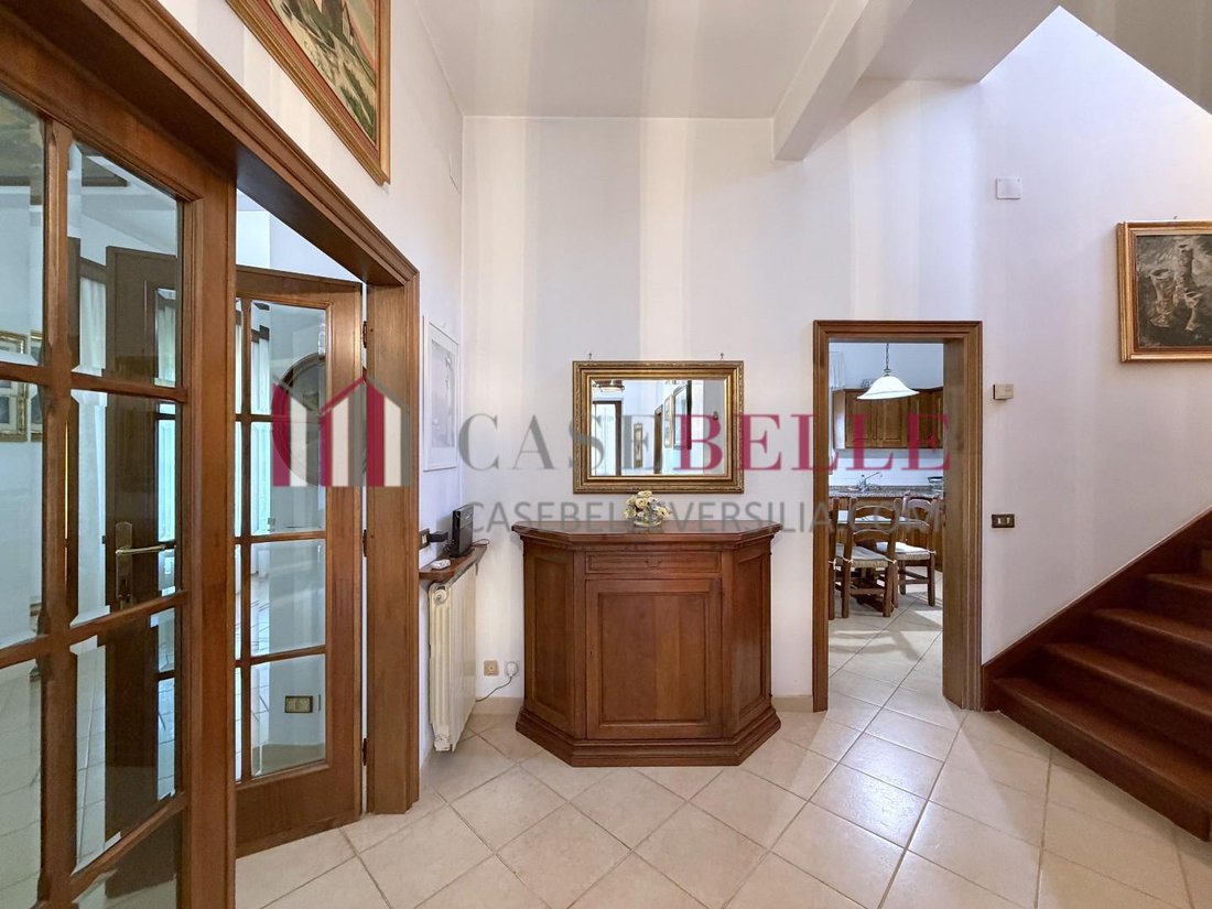 House in Camaiore, Tuscany, Italy 1 - 12773614