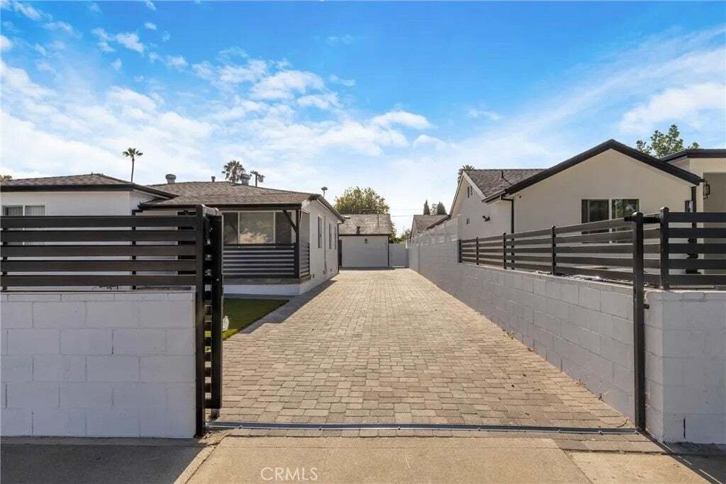 House in Los Angeles, California, United States 4 - 18615438