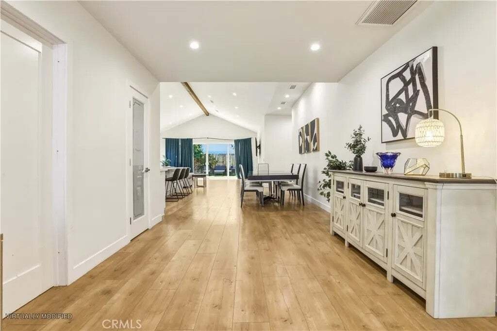 House in Los Angeles, California, United States 4 - 18373112