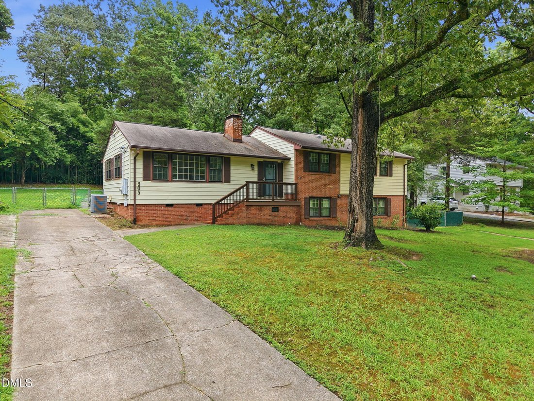 House in Chapel Hill, North Carolina, United States 1 - 18609432