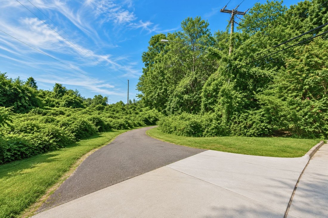 Land in Pimmit Hills, Virginia, United States 3 - 18610356