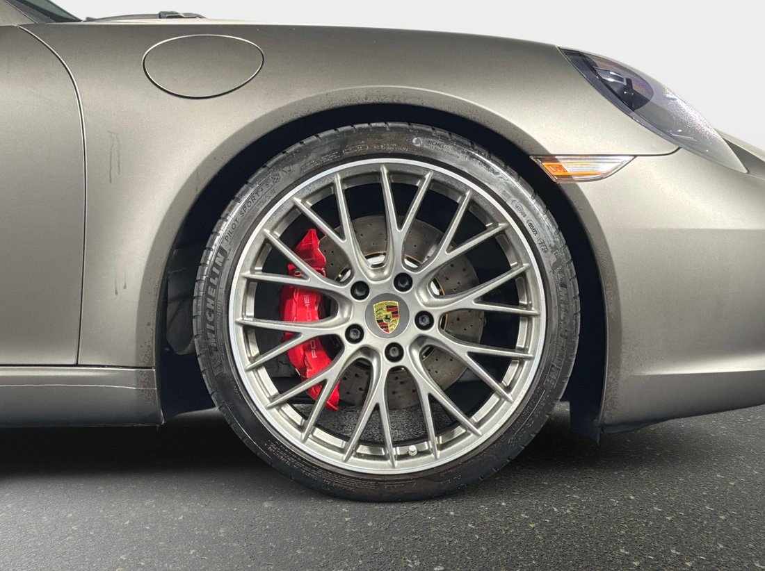 Cabriolet in Pompano Beach, FL, United States 3 - 18610802