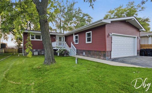 House in Fox Lake, Illinois, United States 1