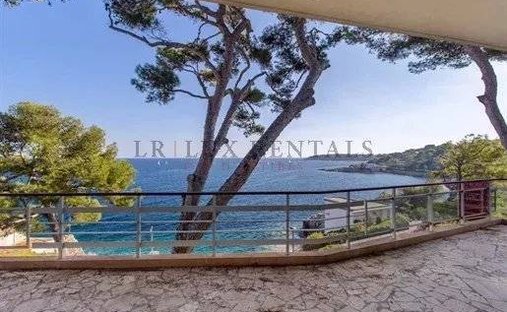 Villa in Fontmerle, Antibes, France 1