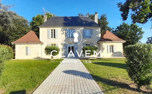 Estate in Pineuilh, Nouvelle-Aquitaine, France 1