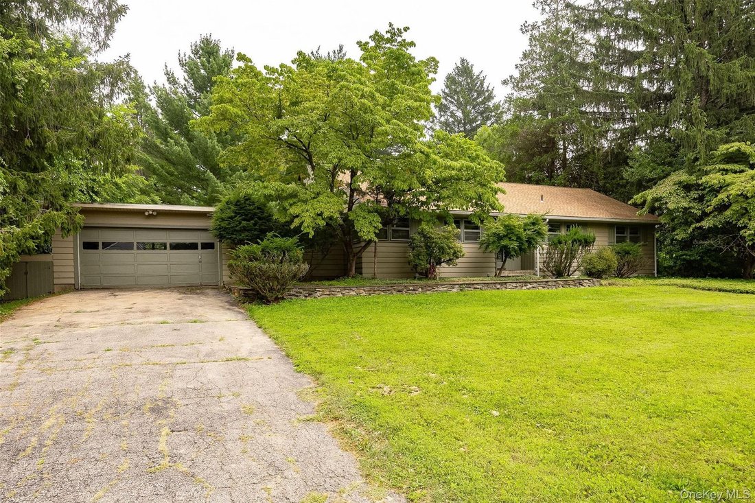 House in Spackenkill, New York, United States 2 - 18546095
