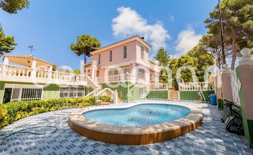Villa in la Canyada, Paterna, Valencian Community 1