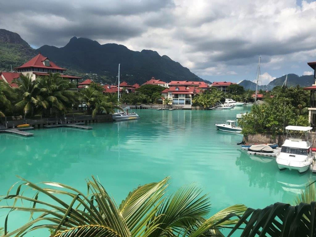 Townhouse in Providence, Seychelles 1 - 18608974