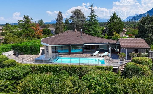 Villa a Armoy, Auvergne-Rodano-Alpi, Francia 1