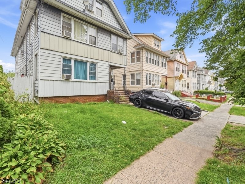 Elizabeth, New Jersey, United States 1 - 18611010