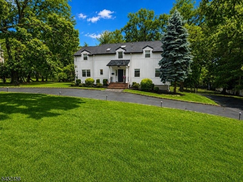 House in Livingston, New Jersey, United States 1 - 18611108