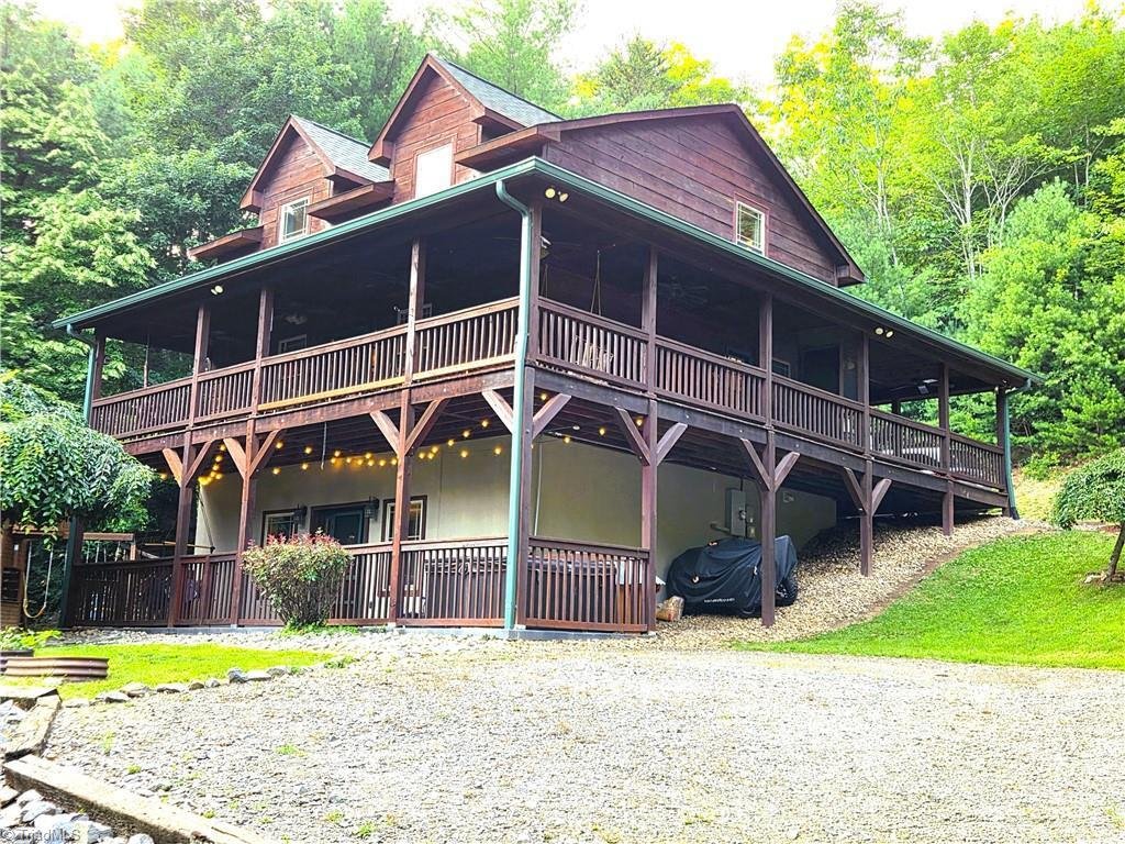 House in Purlear, North Carolina, United States 3 - 18612007