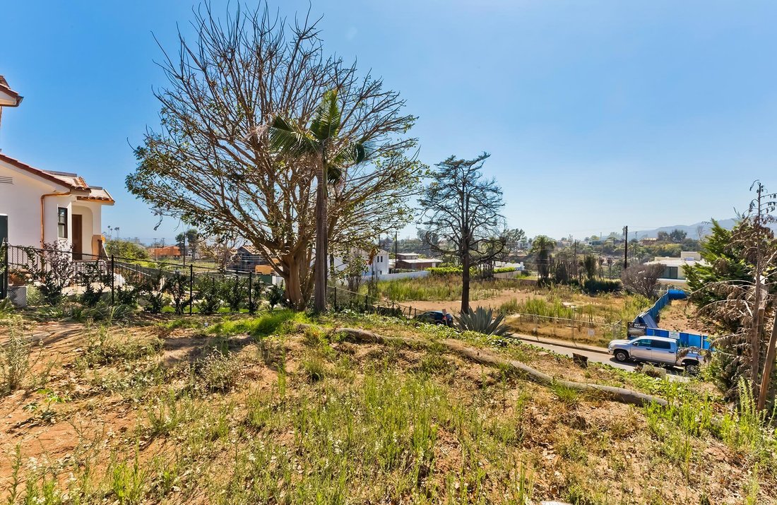 Land in Los Angeles, California, United States 5 - 18615017