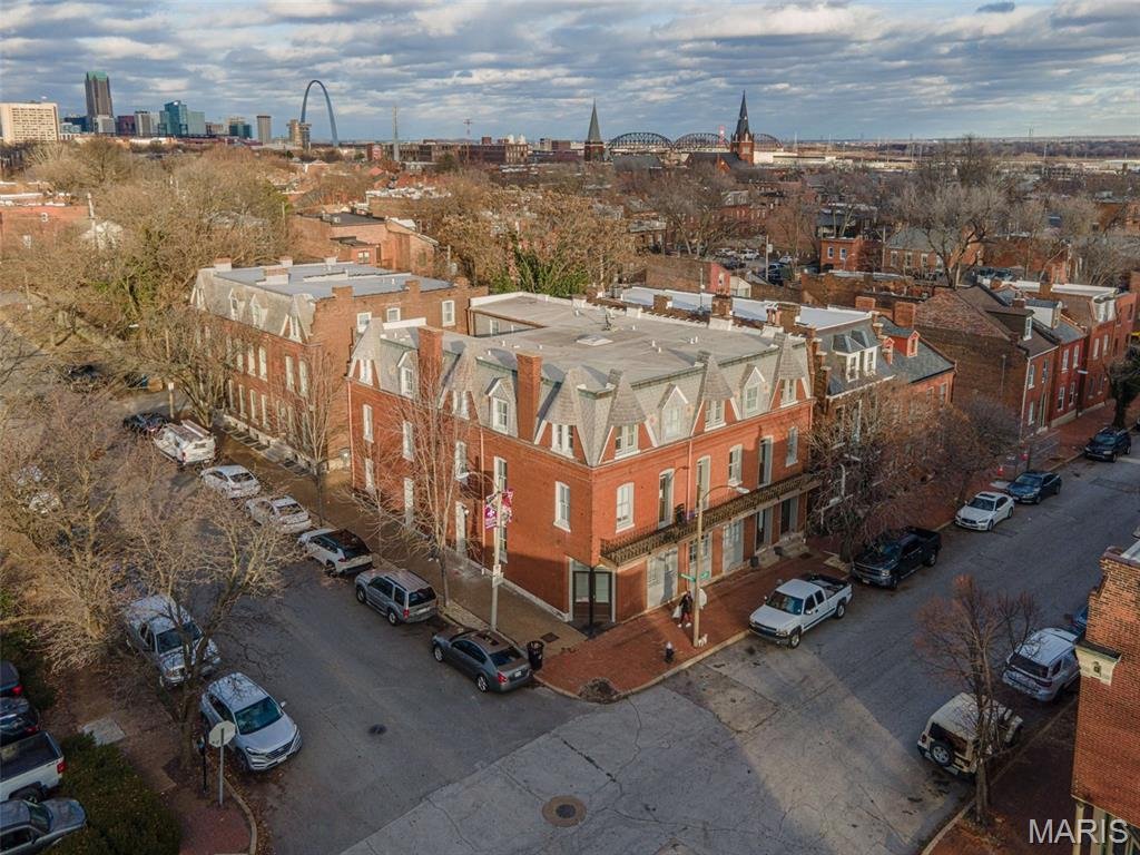 St. Louis, Missouri, United States 3 - 18609289