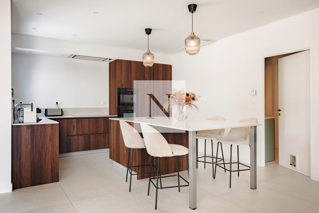 Villa in Bourg, Lagord, France 5 - 18614892