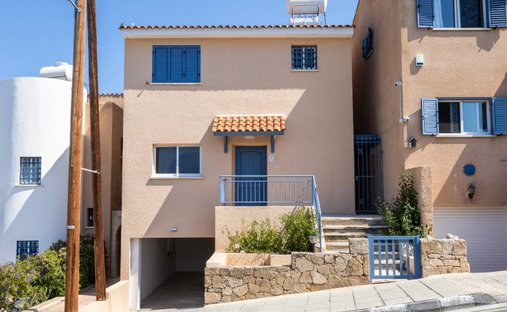 Townhouse in Chloraka, Paphos, Cyprus 1