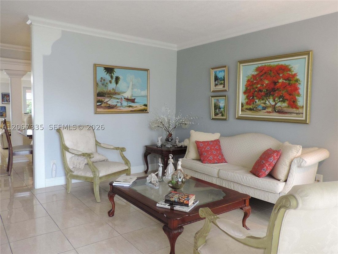 House in Hialeah, Florida, United States 4 - 18612506