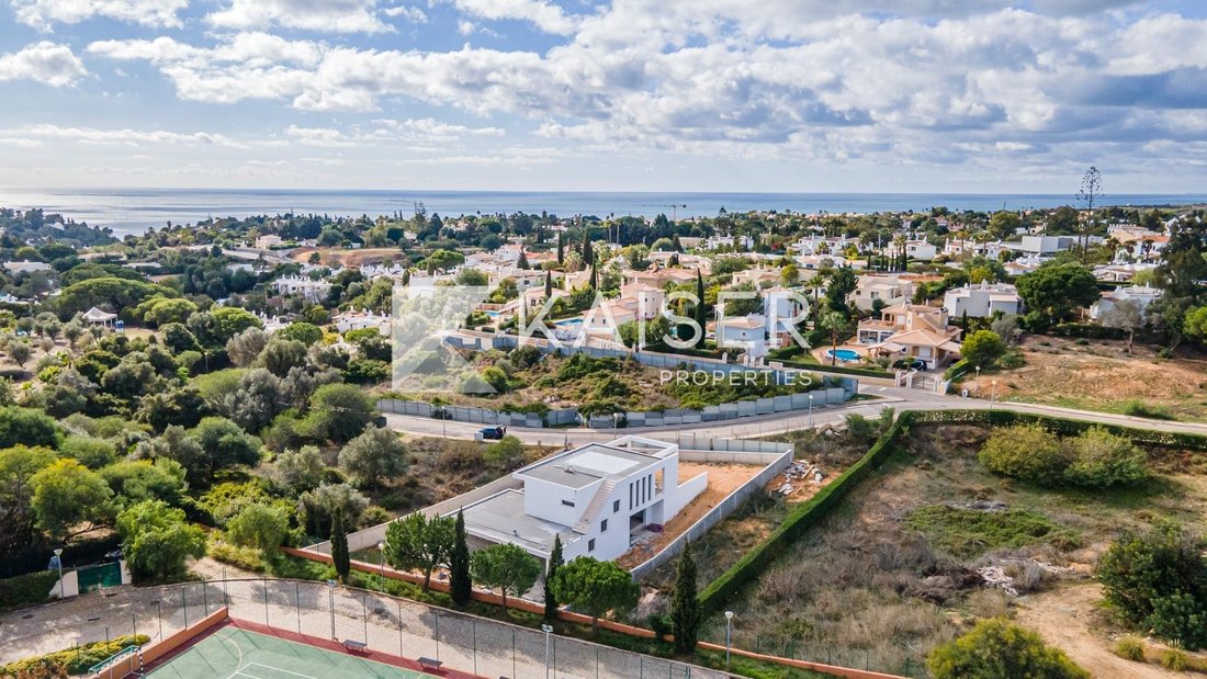 Villa in Carvoeiro, Algarve, Portugal 2 - 11728785
