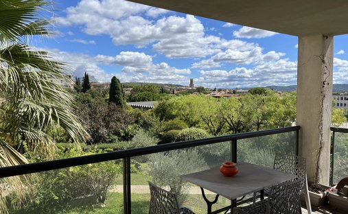 Apartment in Grand Sud- Aix la Duranne, Aix-en-Provence, France 1