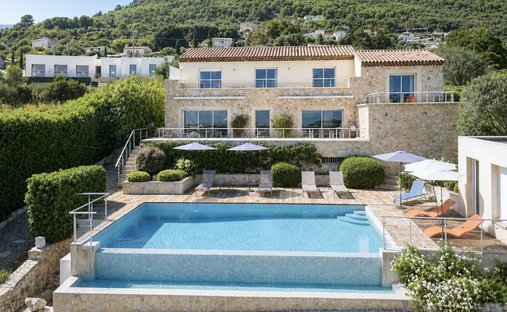 Villa in Tourrettes-sur-Loup, Provence-Alpes-Côte d'Azur, France 1