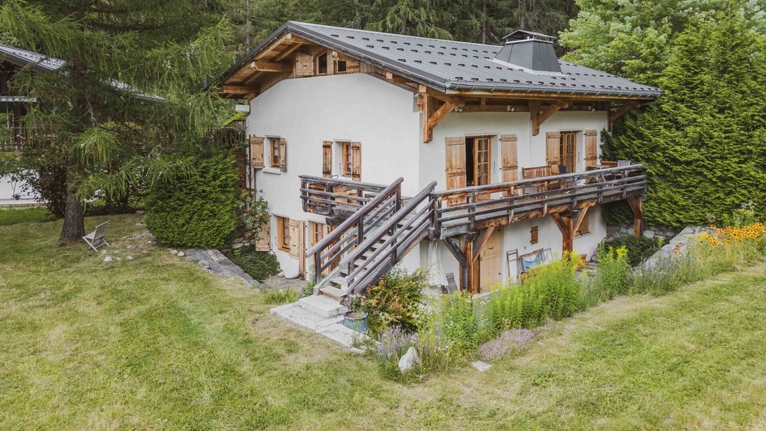 Chalet in Chamonix-Mont-Blanc, Auvergne-Rhône-Alpes, France 1 - 18615571