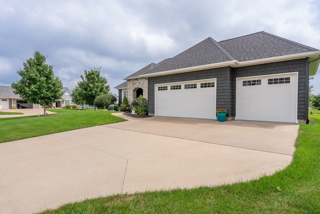 House in Bettendorf, Iowa, United States 4 - 18612715