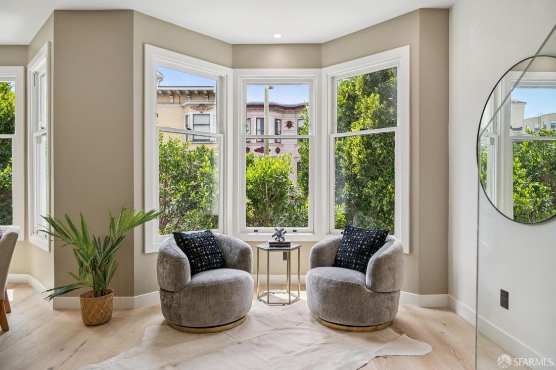 San Francisco, California, United States 5 - 18599628