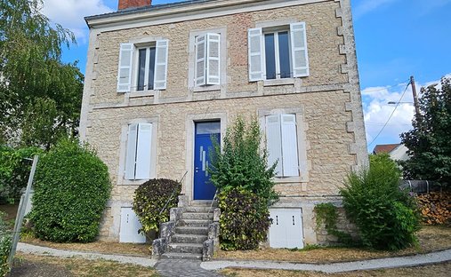 Villa à Beaulieu, Périgueux, France 1