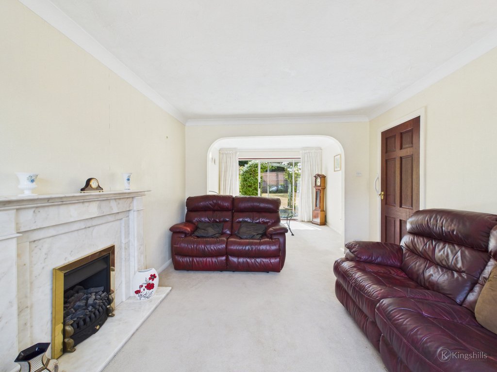House in Holmer Green, Little Missenden, England 4 - 18610630