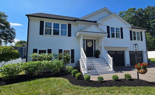 House in Taunton, Massachusetts, United States 1