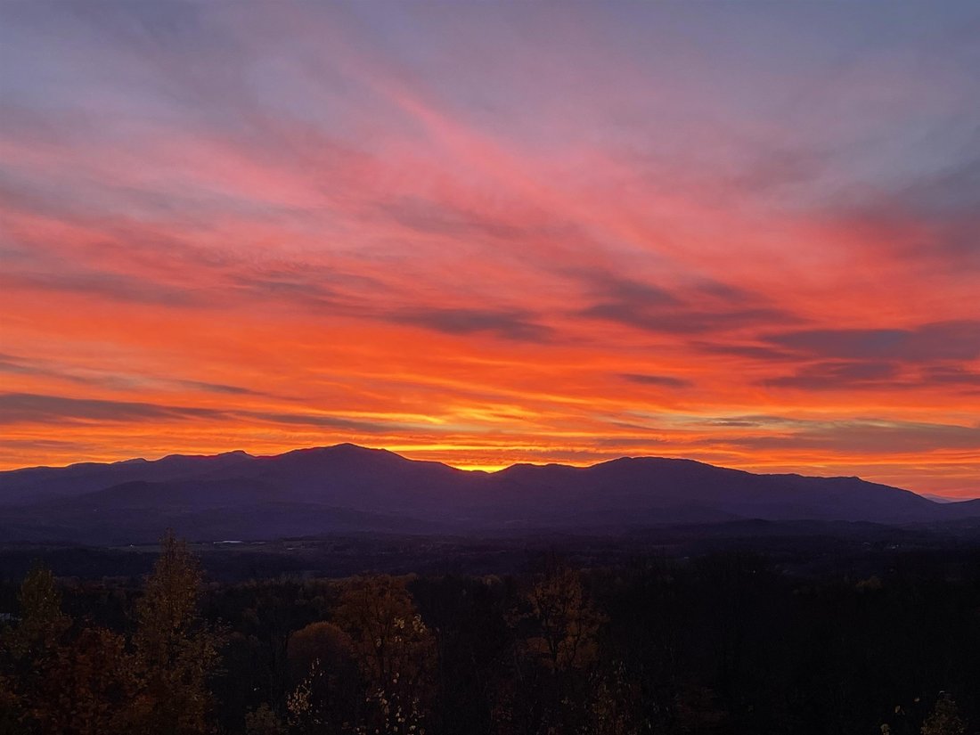 Hyde Park, Vermont, United States 4 - 18611245