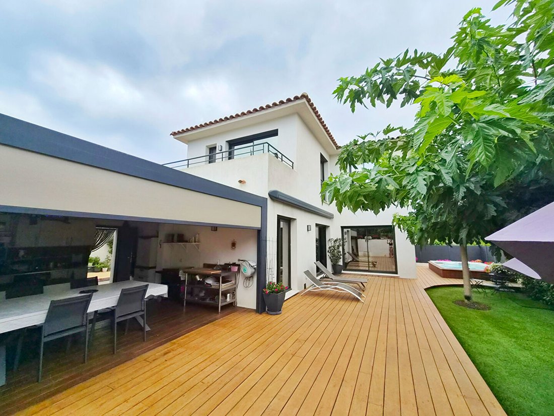 Villa in Nord, Sanary-sur-Mer, France 1 - 18614028
