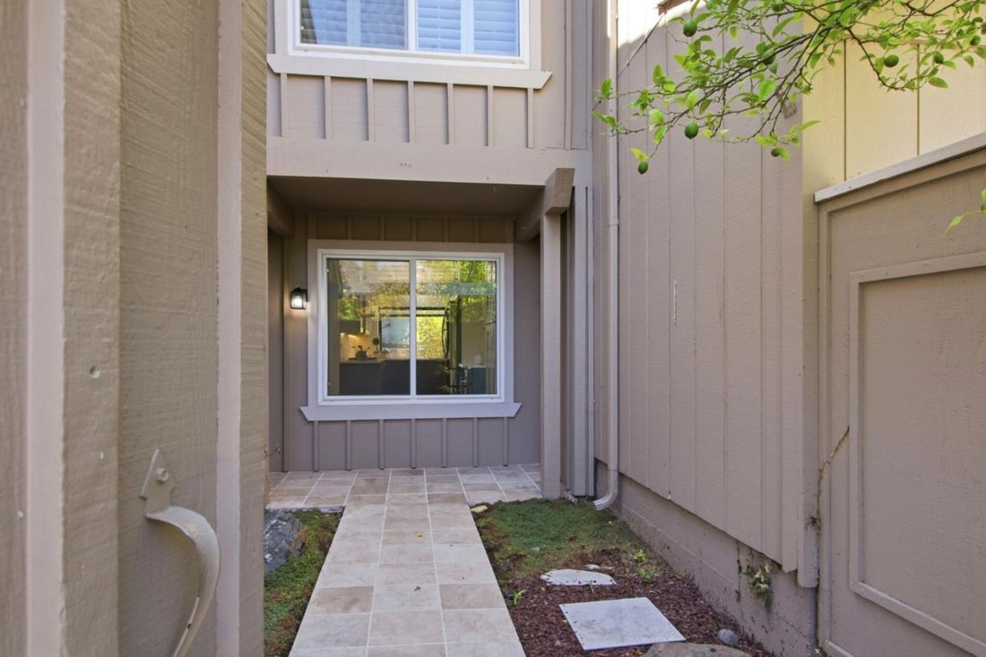 Townhouse in Cupertino, California, United States 4 - 18612032