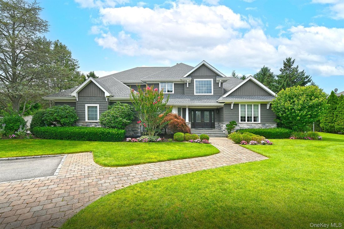 House in Melville, New York, United States 1 - 18609264